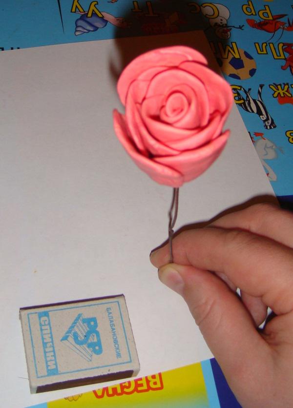 Поделки своими руками Пластилин. Цветок роза из пластилина Поделки для детского сада
